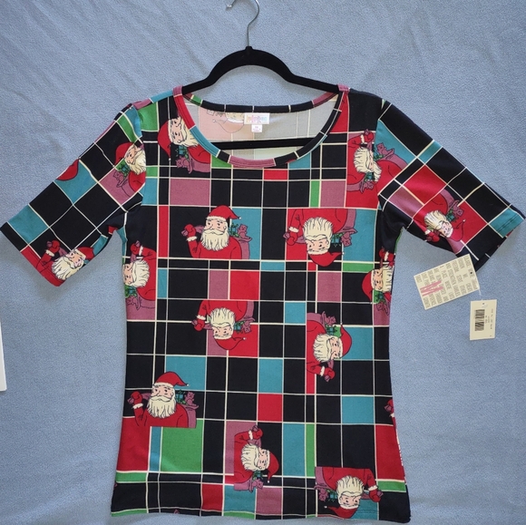 LuLaRoe Gigi Ladies Top Christmas Santas Size M, NWT - Picture 2 of 6